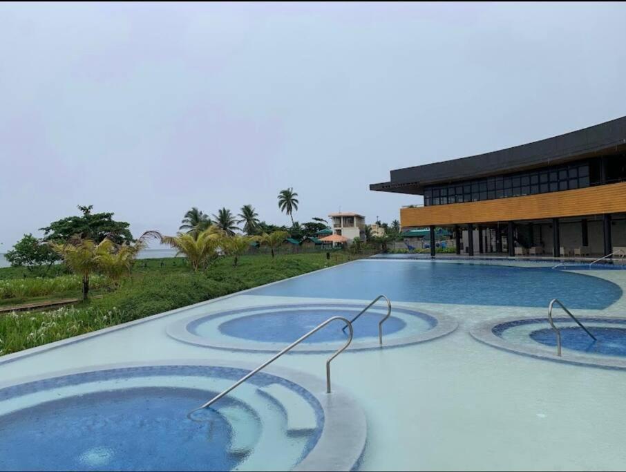 Seafront Oncall - Private Jacuzzi With 4 Cozy Bedrooms San Juan  Exterior photo